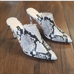 Nine West Karyta Snakeskin Mules Black and White
